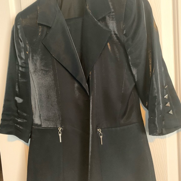 Black suite - Picture 1 of 4